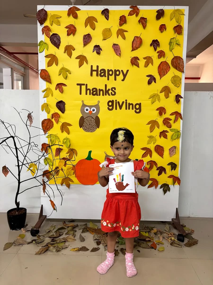 Preschoolers writing thank-you notes and drawing appreciation cards on Thanksgiving